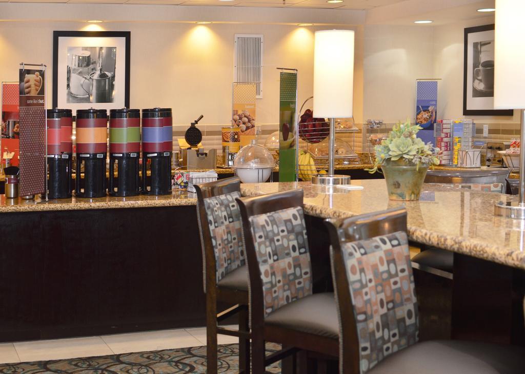Hampton Inn & Suites רוזוויל מראה חיצוני תמונה