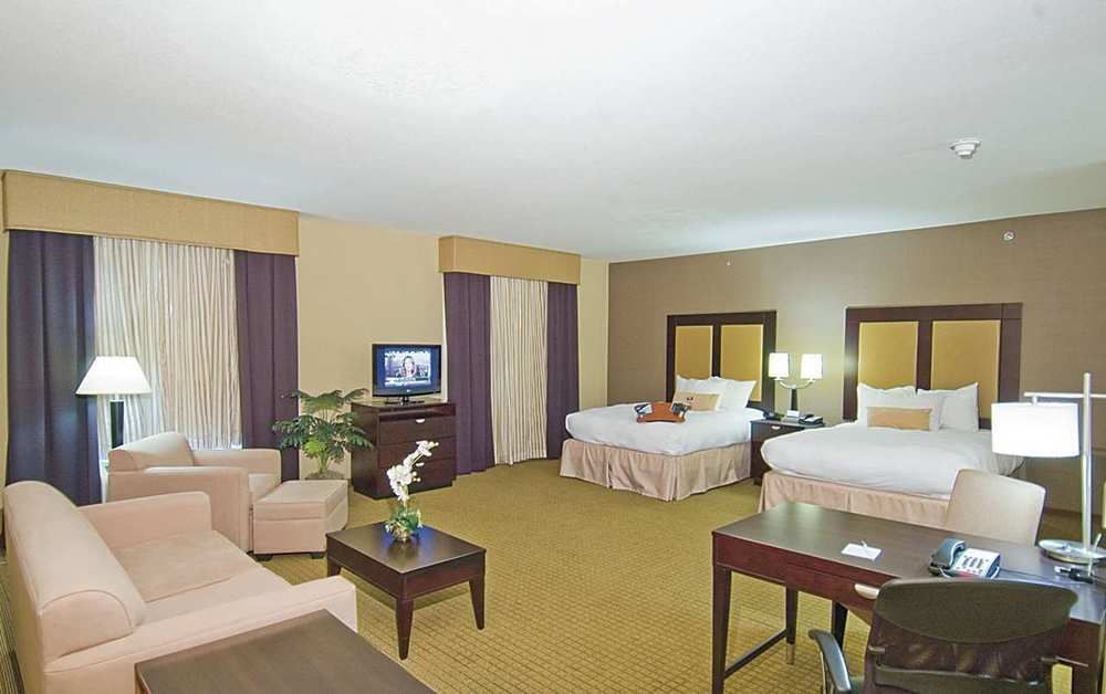 Hampton Inn & Suites רוזוויל מראה חיצוני תמונה